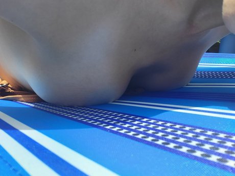 QueenV model pretty images