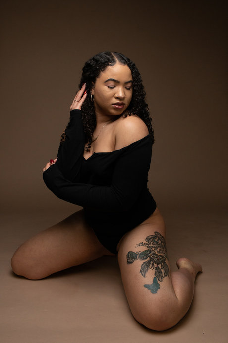 Kamla DeCasseres star hot image