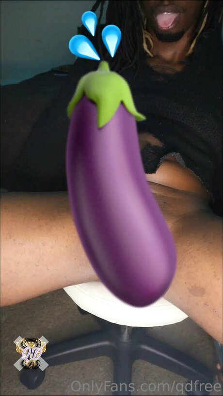 Damien Q_ beautiful pornstar img