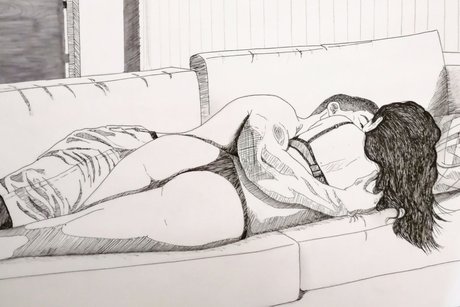 NaraLeo naked pornstar picture