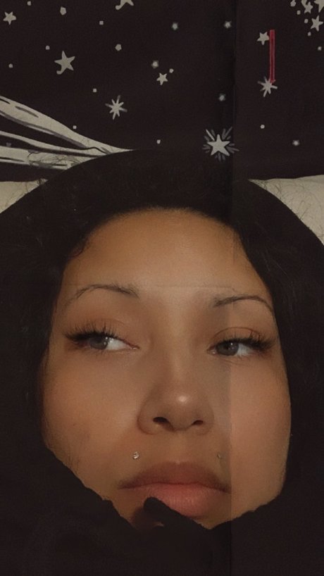 Putona_ art actress image