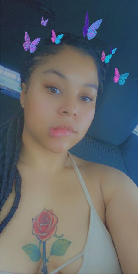 Dee Lynn pornstar hot image