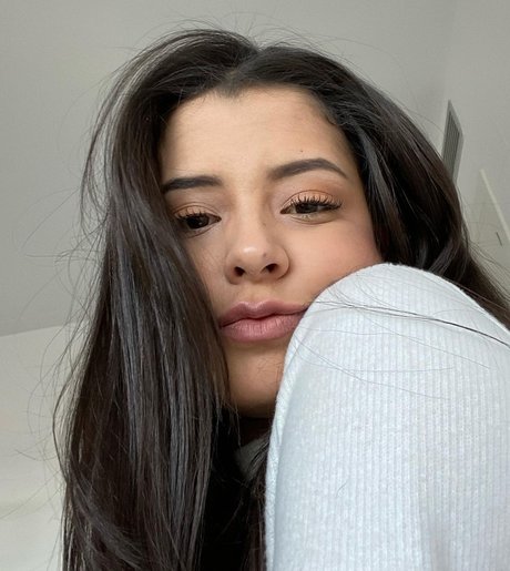 Lucy la Mala pornstar nude pictures