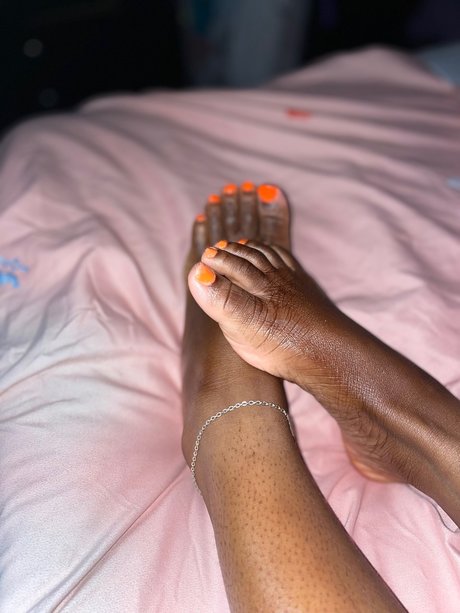 Ebony Feet star sexy picture