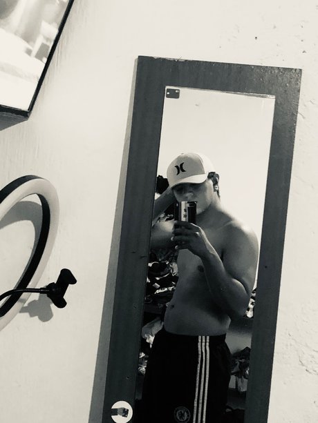 Edgar Santos high quality actress pics