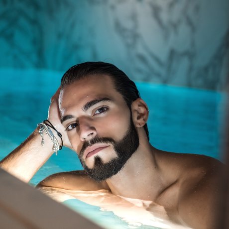 Dany Gomes sexy star photo