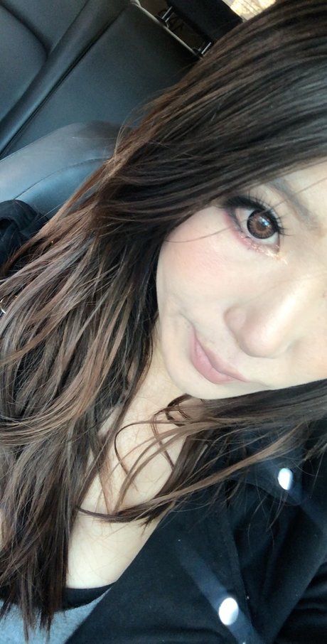 Yuri waifu nudes pornstar photo