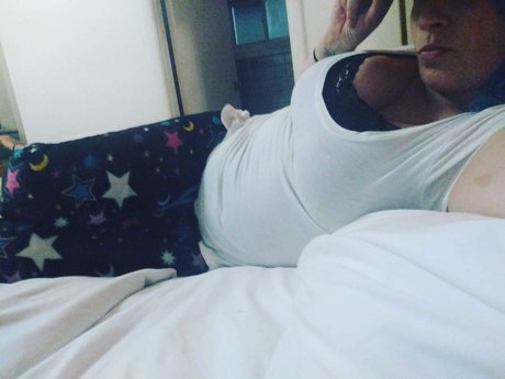 Queen Starrlita s Way model free photo