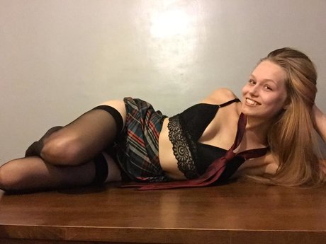 Queen of the ooh pretty model images