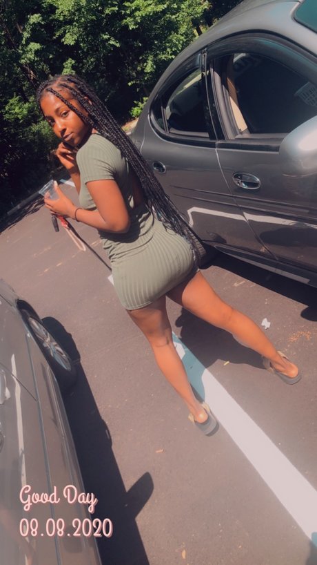 Queenniesha perfect model galleries