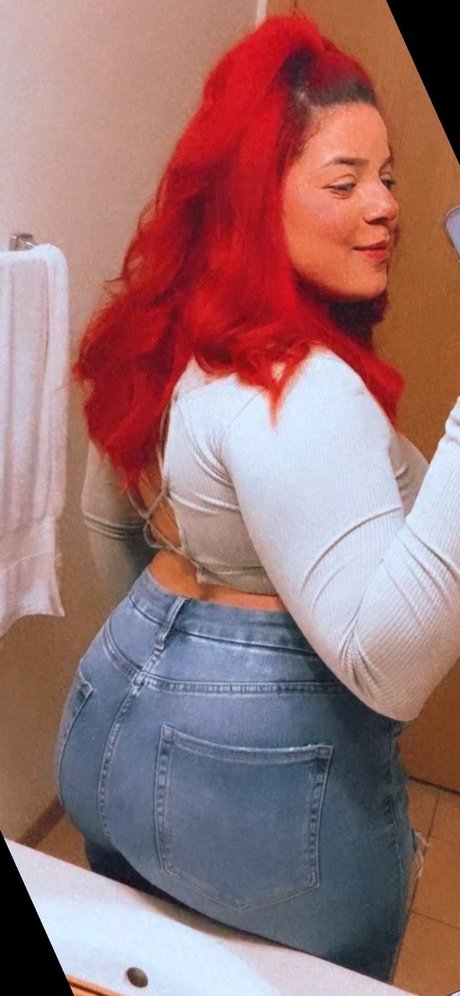 Queen G_ model high quality pictures