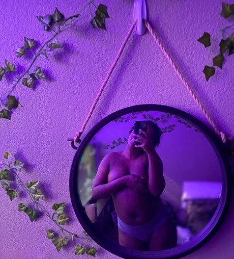 Madem Cocoa pornographic star photo