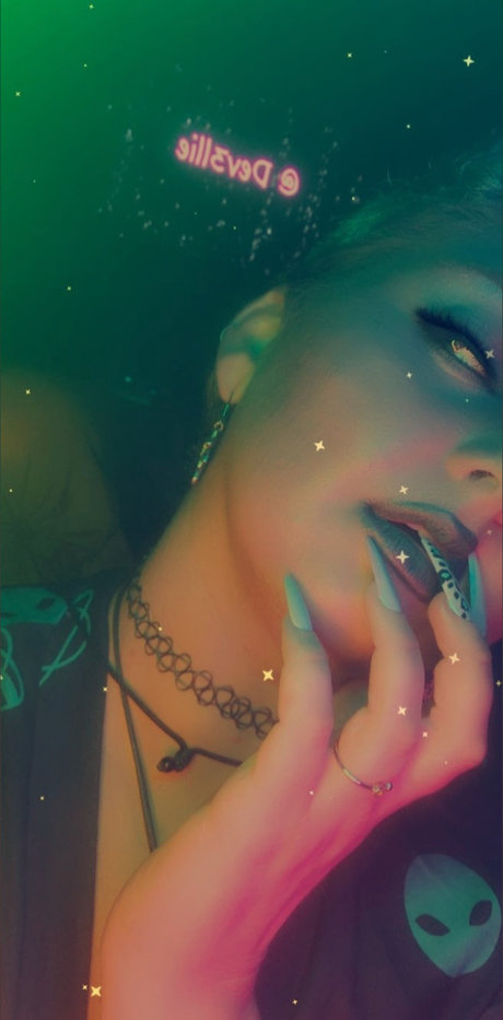 Sage Deville sexy pornstar gallery