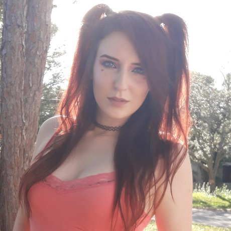 Decaf Salami model beautiful pictures