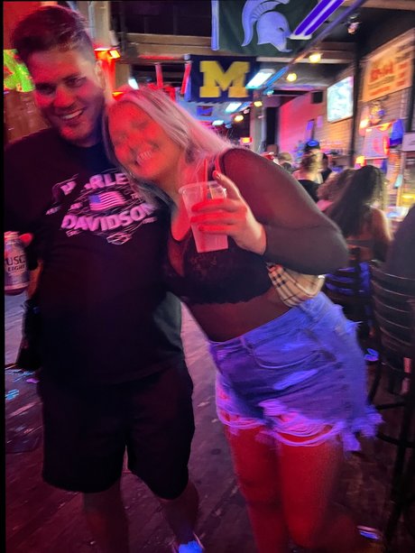 Lex amp amp Dev model top picture