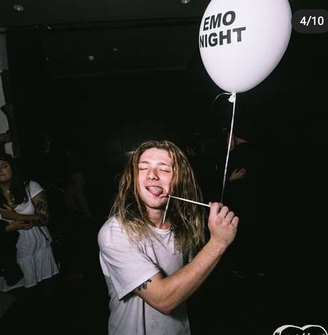 DarbiQ star erotic archive