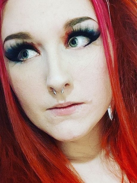 Darcy Devlin exclusive actress archive