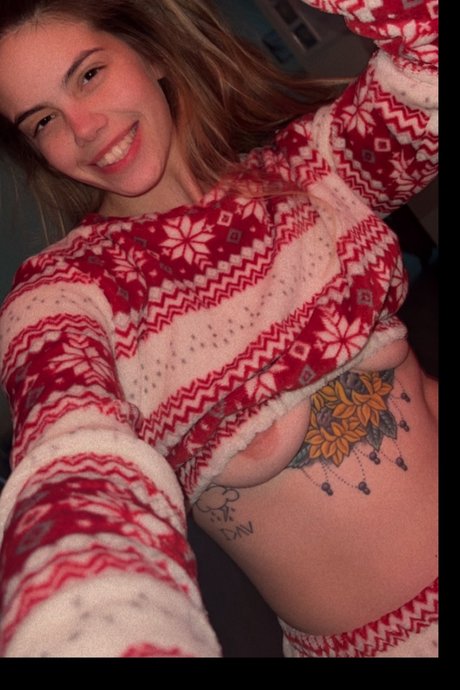 Lynn Reanne hd model picture