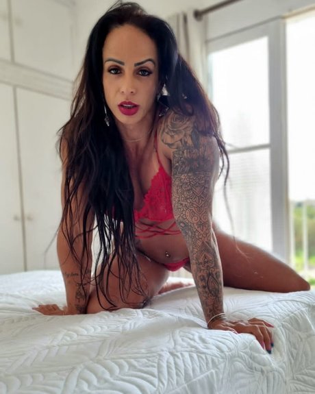 Rainha model hot galleries