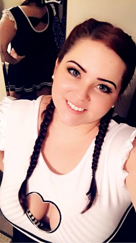 Rainah Elise pornstar beautiful pics