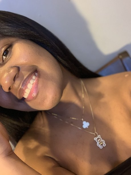 Laura Montilla pornstar sex galleries