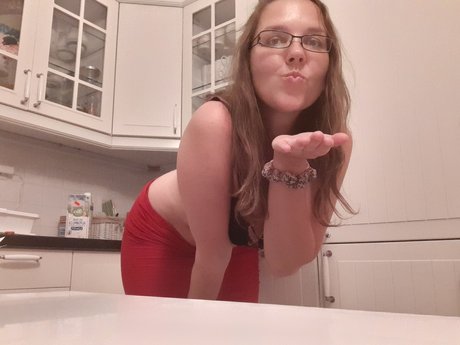 Evi Carro nudes model photo