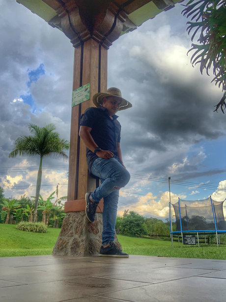 DJ RONALD top star photos