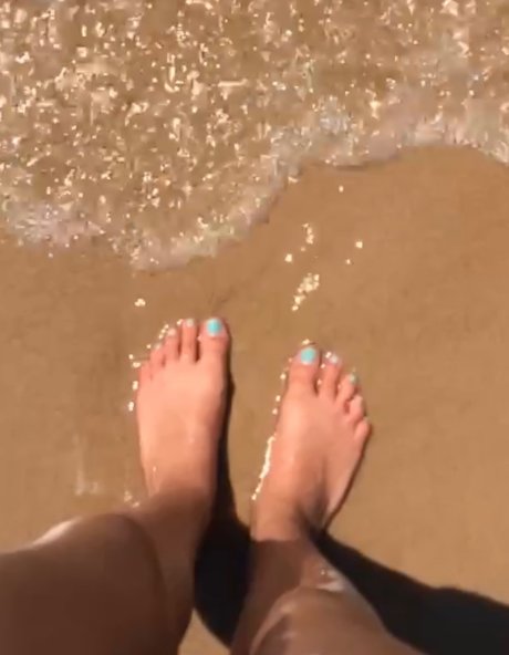 Feet of the earth model sexy gallery