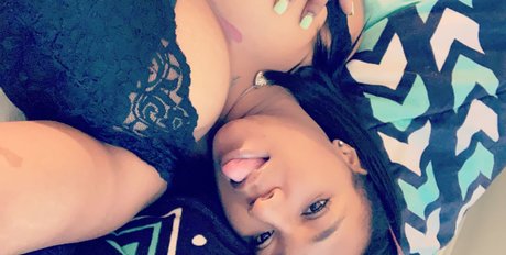 iamHER model naked galleries