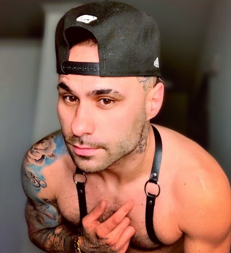 _Ray Dior adult model pics