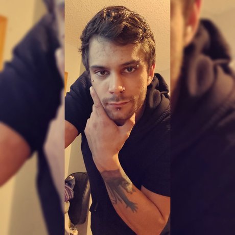 T B star sexy pictures