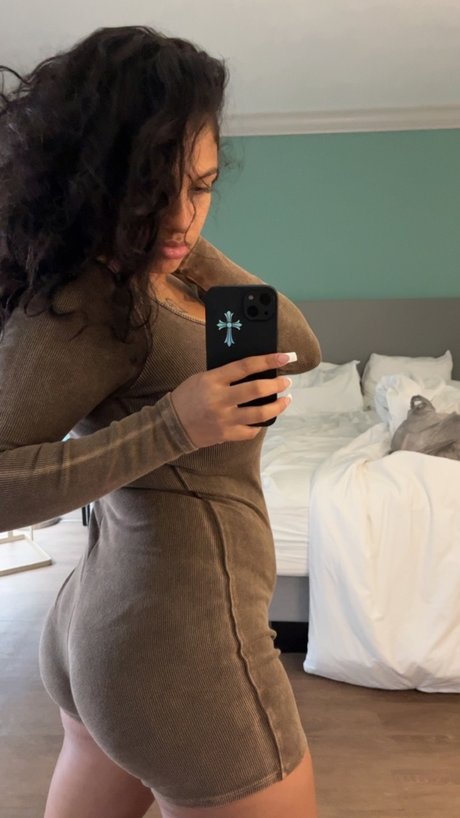 Freak Btch_ nude model img