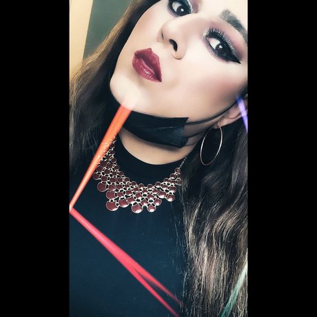 ReneeVegasGloryhole model art images