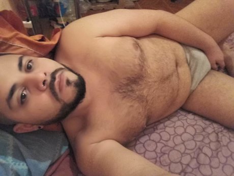 R H high quality actress photos