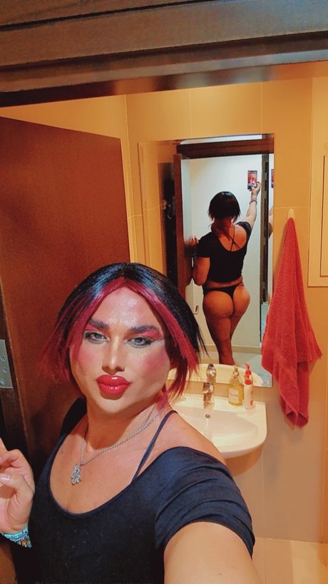 Royreem naked model archive