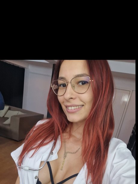 _Rosse Your tiny sexy neighbor_ pretty actress picture