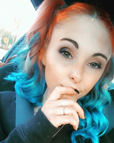 Redneck Barbie model sexy pics