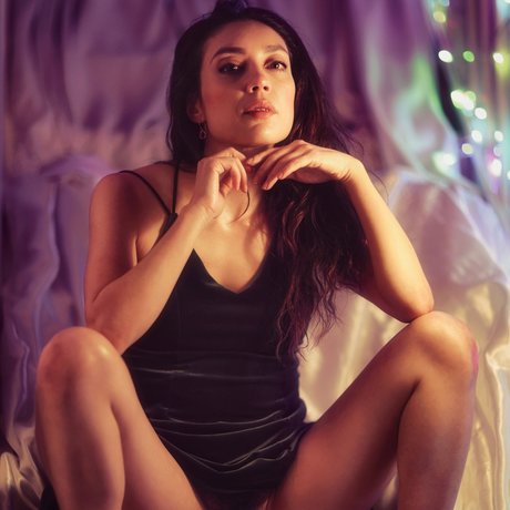 Rebecca Tun nice model pictures