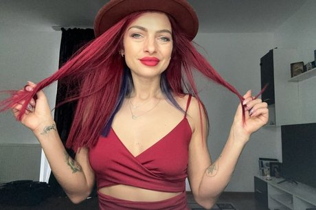 Ruby Ross_ model perfect pics