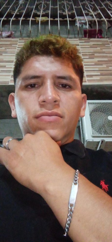 gildardo pretty model gallery