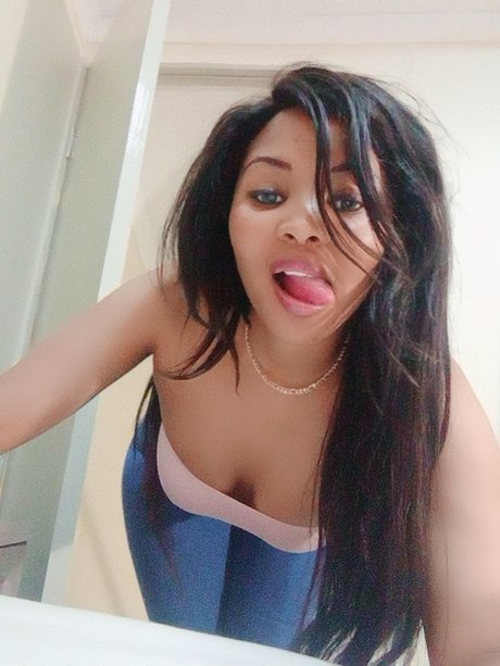 RoobyGen model pornographic pics