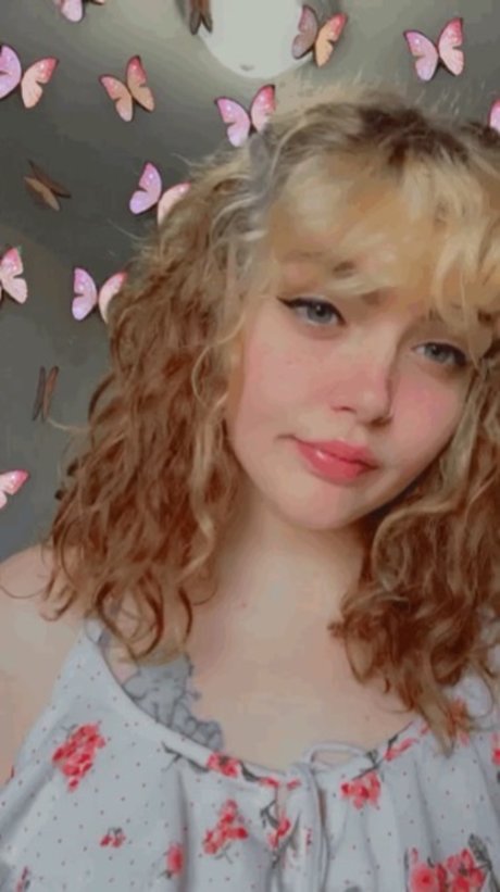 Ronica Peach_ star nudes gallery