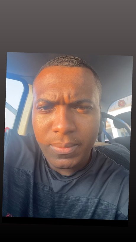 Deron actress picture