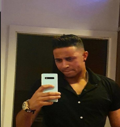 Romeo Diamonds sex actress gallery