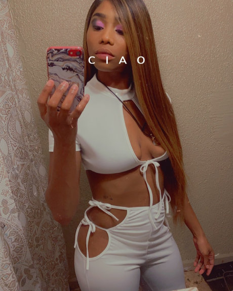 Rolze nude actress gallery