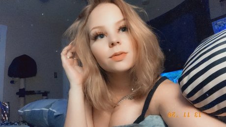 Rillo model nude photo