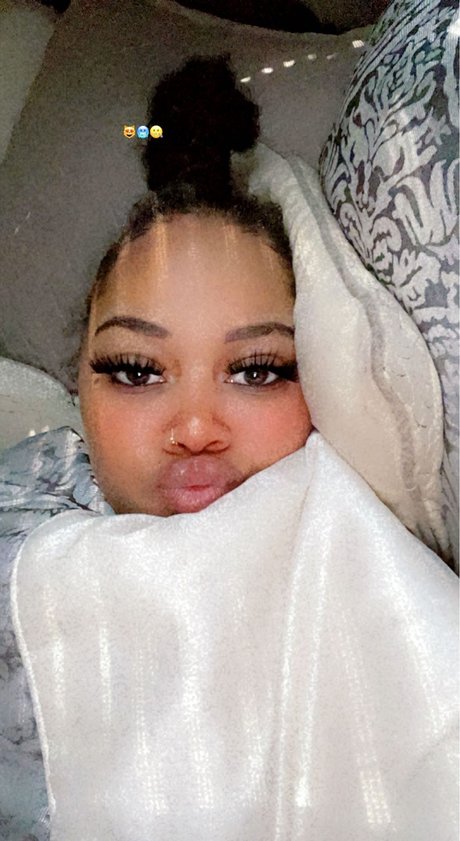 Roget Dipped In Caramel_ naked pornstar image