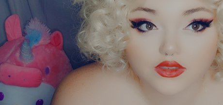 Rock and rosee model hot archive