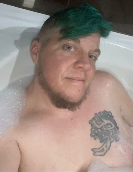 Rocco Saturn star hd img