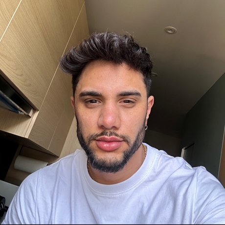 RobisRamires sexy pornstar images